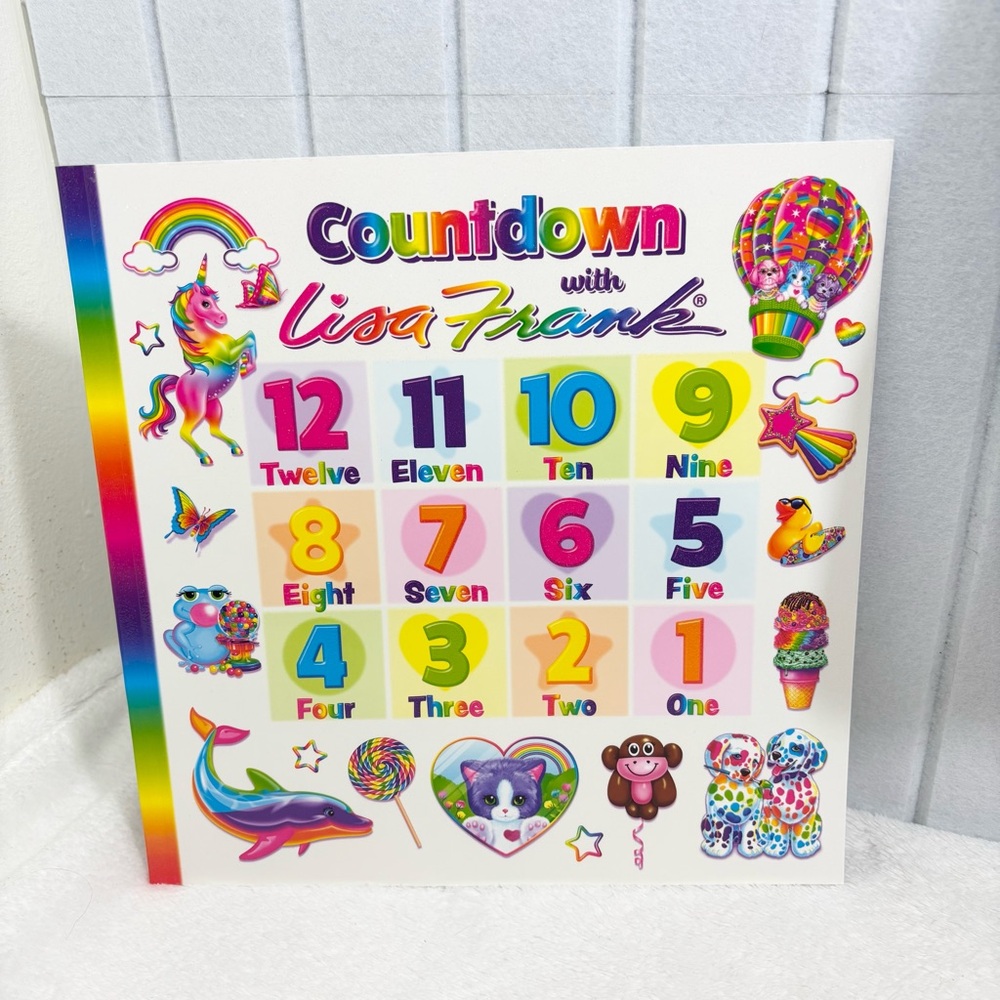 LISA FRANK COUNTDOWN GLITTERY BOOK WITH SEVERAL LISA FRANK CHARACTERS‎ NWT